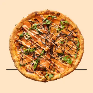Hình ảnh Pizza cá hồi muối với xốt trứng cá mentaiko