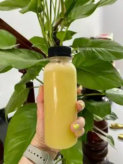Nước ép thơm - 40.000 ₫ tại Ấm Cafe - Sinh Tố & Nước Ép - Nguyễn Đình Chiểu