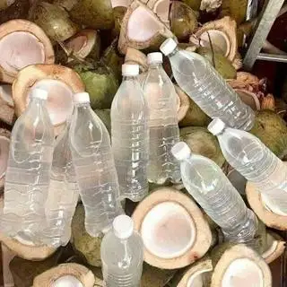 Hình ảnh Nước dừa - chai bé