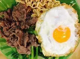 Hình ảnh Mì xào bò - trứng