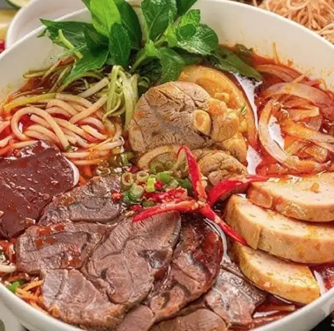 Hình ảnh BÚN BÒ SEN - Đường 7A