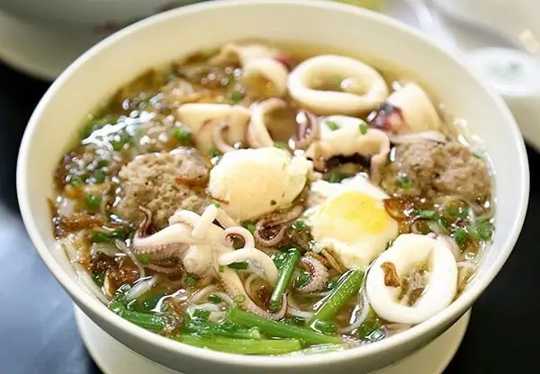Hủ tiếu mực - loại 2 - hộp - 88.000 ₫ tại Năm Tỉnh - Bún Chả Cá Nha Trang - Phan Văn Trị