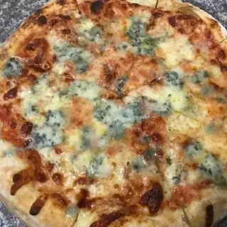 Pizza quattro formaggi - 190.000 ₫ tại Pizza Luce - Dương Bá Trạc