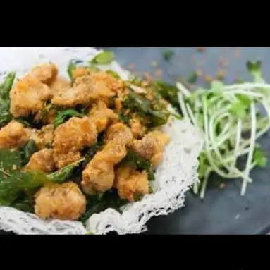 Hình ảnh Gà rang muối - suất