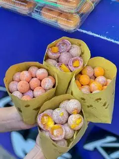 Bánh khoai mỡ mix 3 nhân - 40.000 ₫ tại Bánh Khoai Mỡ Mimi - Tôn Thất Thuyết