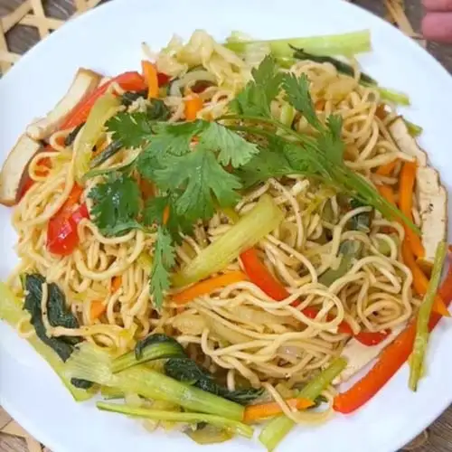 Mì xào chay - 32.000 ₫ tại Diệu Bún Gạo Xào Chay Và Bánh Uớt Chay - Dạ Nam