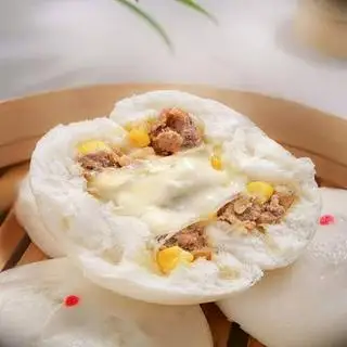 Hình ảnh Bánh bao bò ngô phô mai