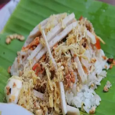 Hình ảnh Bé Cà Rốt - Xôi, Bún Thịt Xào & Lagu Chay - Võ Văn Ngân