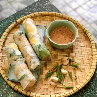 Hình ảnh Bánh Cuốn Tây Sơn Thường -   Trứng, chả, nem chua, thịt nướng, ram giòn