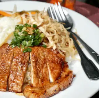 Hình ảnh Cơm sườn bì
