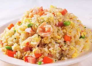 Cơm chiên hải sản xào - 40.000 ₫ tại Cơm Văn Phòng Minh Đạt - Nguyễn Đỗ Cung