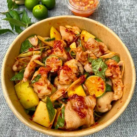 Nhà Lên Men - Chân Gà Sốt Thái, Tré & Trà - Lương Định Của - Ăn vặt gần bạn