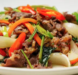 Hình ảnh Cơm bò xào hành