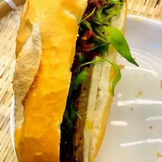 Bánh mì chả chay - 27.000 ₫ tại Bánh Mì Chay Khôi - Hậu Giang