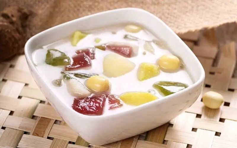 Chè bà ba - 20.000 ₫ tại Chè Đậu Hủ Nóng - Vạn Kiếp