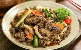 Hình ảnh CƠM BÒ XÀO LĂN