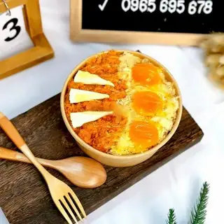 Bánh bông lan trứng muối - 45.000 ₫ tại Bánh Kem Phương Loan Quận 1 - Cống Quỳnh