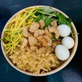 Bánh tráng trộn sốt tắc chà bông trứng cút tóp mỡ - 37.000 ₫ tại Rô Si - Bánh Tráng Trộn Muối Nhuyễn - Nguyễn Văn Công
