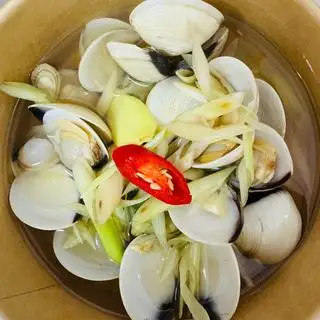Hình ảnh Nghêu hấp sả gừng lá chanh