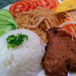 Cơm sườn bì chả - 70.000 ₫ tại Cơm Tấm Bibo - Tôn Thất Thuyết