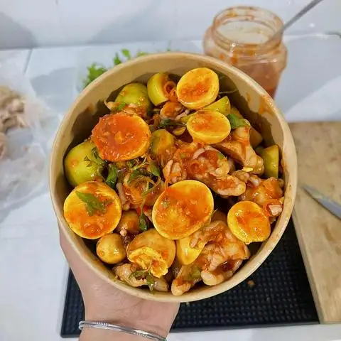 Hình ảnh Bếp Nhà Nhím - Chân Gà Sốt Thái, Sả Tắc & Ăn Vặt - Dương Thị Mười