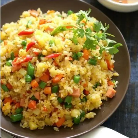 Ái Vy - Cơm Chiên, Cơm Văn Phòng & Ăn Vặt - Đỗ Ngọc Thạnh - Bún/Phở/Mỳ/Cháo gần bạn