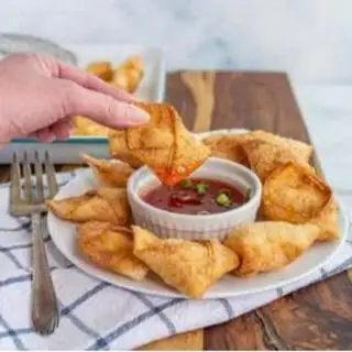 Hoành Thánh Chiên 8 cái - Golden Fried Wonton 8 pc - 69.000 ₫ tại Fei Fei Wonton Mee - Mì Xá Xíu, Bakutteh & Laksa - Trương Quốc Dung