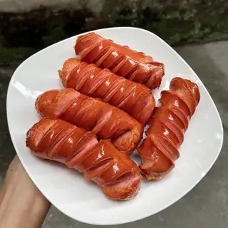 Hình ảnh 10 xúc xích rán