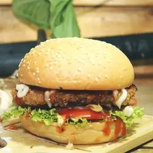 Hamburger bò - 26.250 ₫ tại Hello Burger - Hamburger & Bánh Mì - Điện Biên Phủ