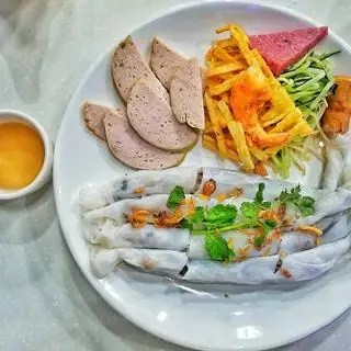 Bánh cuốn đầy đủ - 35.000 ₫ tại Bánh Cuốn Gia Hân - Nguyễn Khoái