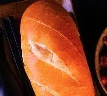 Bánh mì thêm - 6.000 ₫ tại Bò Kho 46 - Trần Đình Xu