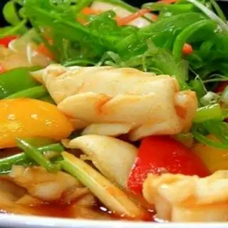 Cơm mực xào chua ngọt - 79.000 ₫ tại Cơm Việt - Bún Thịt Xào & Bún Thịt Nướng - Phạm Ngũ Lão