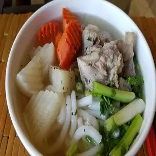 Bánh canh sườn - 40.000 ₫ tại Chinsu - Hủ Tiếu Nam Vang & Hủ Tiếu Bánh Mì Bò Kho - Đường DC13