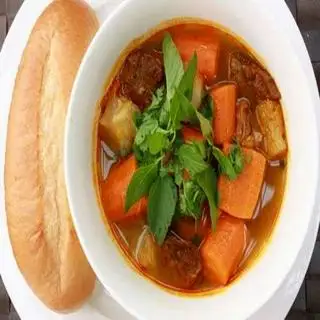 Bò kho - bánh mì - 48.000 ₫ tại Chị Cá - Bò Kho - Lê Văn Sỹ