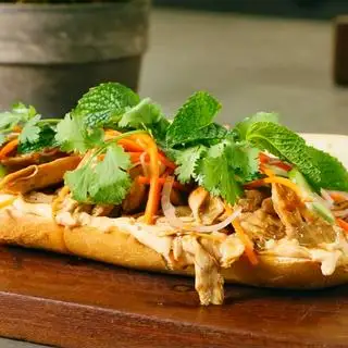 Hình ảnh Bánh mì bơ gà