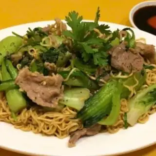Hình ảnh Mì xào bò