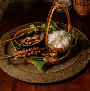 Hình ảnh Bún chả đặc biệt
