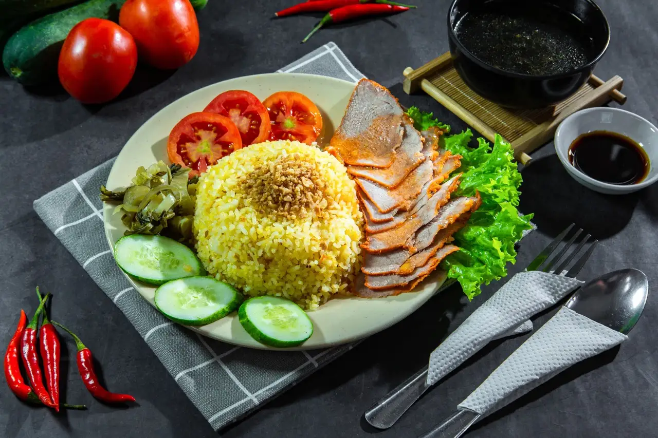 Cơm rang thố xá xíu - 69.000 ₫ tại Cơm Rang Thố Long Hương - Đường Số 10