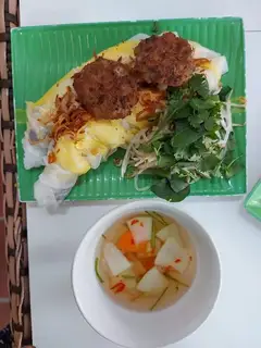 Hình ảnh Bánh cuốn trứng nhân tôm thịt