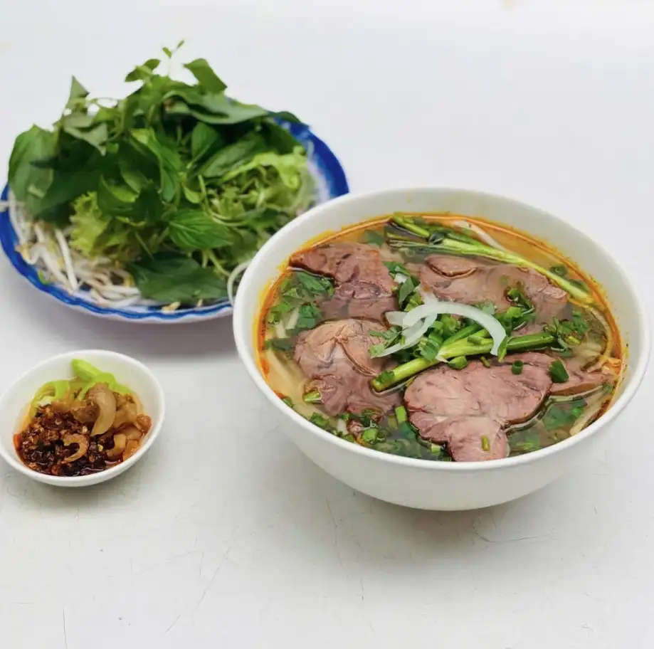 Hình ảnh Bún bò bắp bò