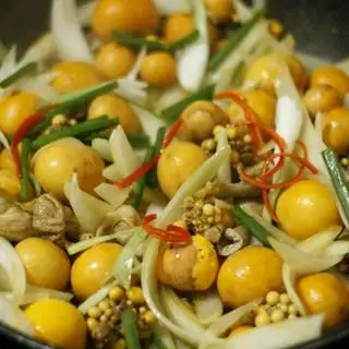 Hình ảnh Trứng non cháy tỏi