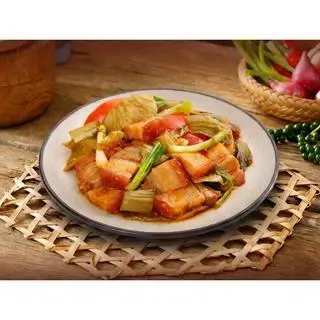 Hình ảnh Heo quay xào cải chua