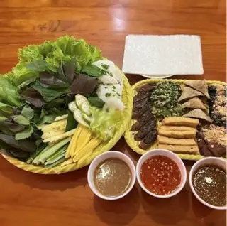 Mẹt cuốn lớn chay - 333.000 ₫ tại Nhà Hàng Chay Thiện Duyên - Võ Nguyên Giáp