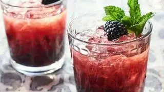 Nước dâu tằm - 26.000 ₫ tại Nguyệt Tỷ Quán - Bún Chả Hà Nội & Bún Đậu Mắm Tôm - Cách Mạng Tháng 8