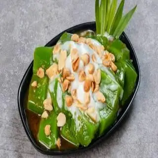 Hình ảnh Bánh đúc gân lá dứa hộp (500g)