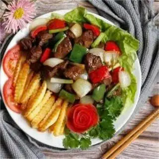 Hình ảnh Bò lúc lắc - khoai tây chiên