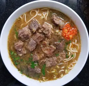 Mì bò nạm - 80.000 ₫ tại Bang Ký - Mì Phá Lấu, Mì Cá Viên & Mì Cà Ri - Nguyễn Trãi