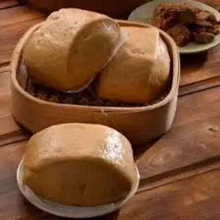 Hình ảnh Màn thầu đường đỏ