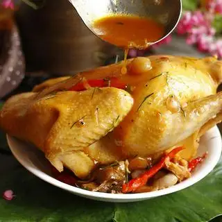 Nguyên con gà hấp mắm tỏi - 249.000 ₫ tại TP Food - Gà Hấp Mắm Nhĩ - Thạnh Lộc 19