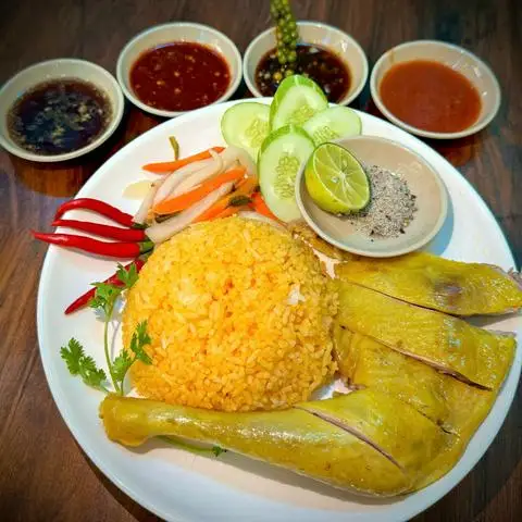 Cơm Gà Chú Út - Nguyễn Gia Trí - Cơm/Cơm tấm gần bạn